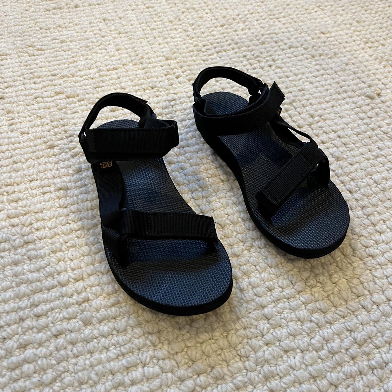 mens black tevas