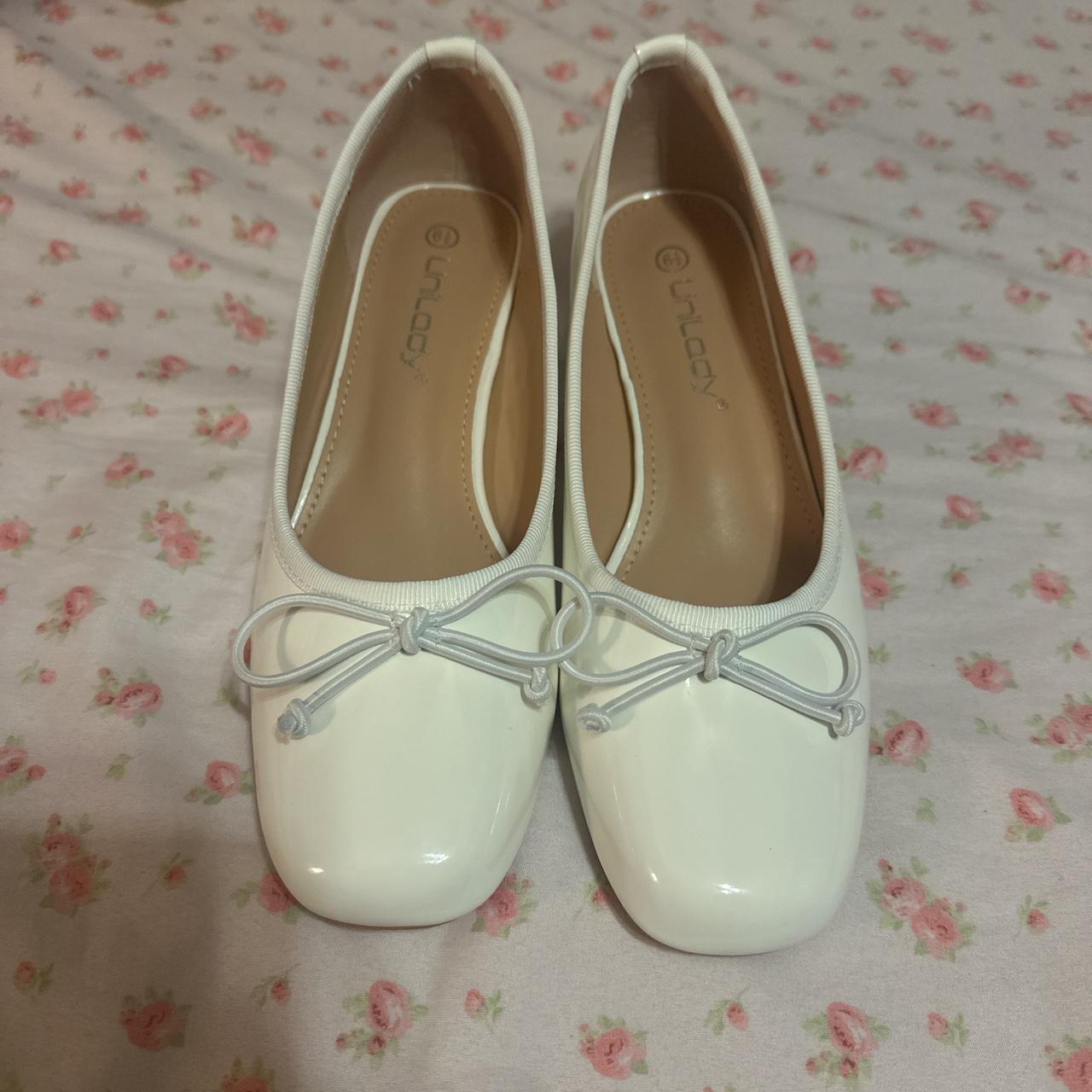 White ballet kitten heels (fits like a size 7... - Depop