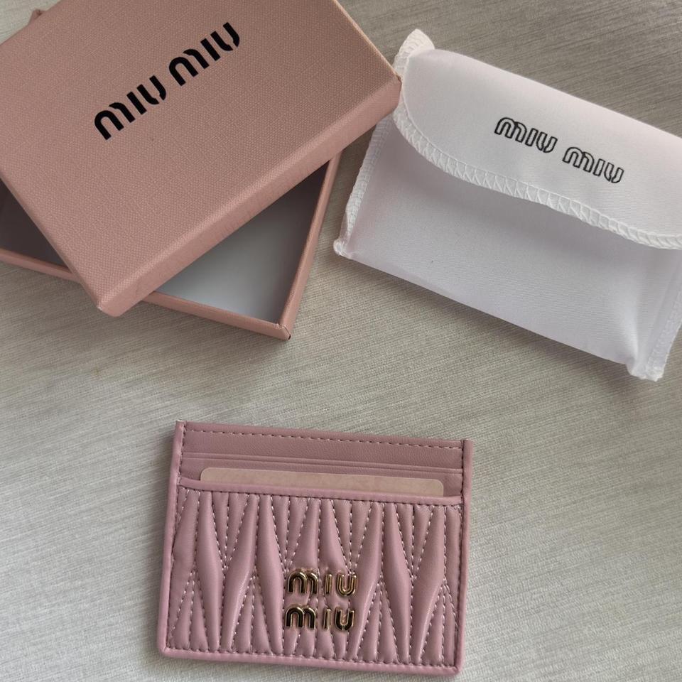 小物 90s-00s miumiu archive enamel wallet Miu Miu Unused Rare Green Black Bow Patent Leather | Depop
