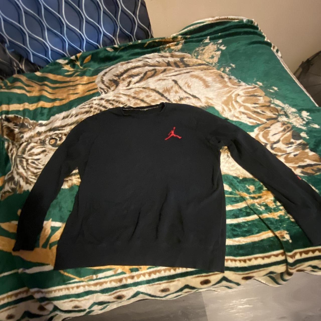 red jordan jumper