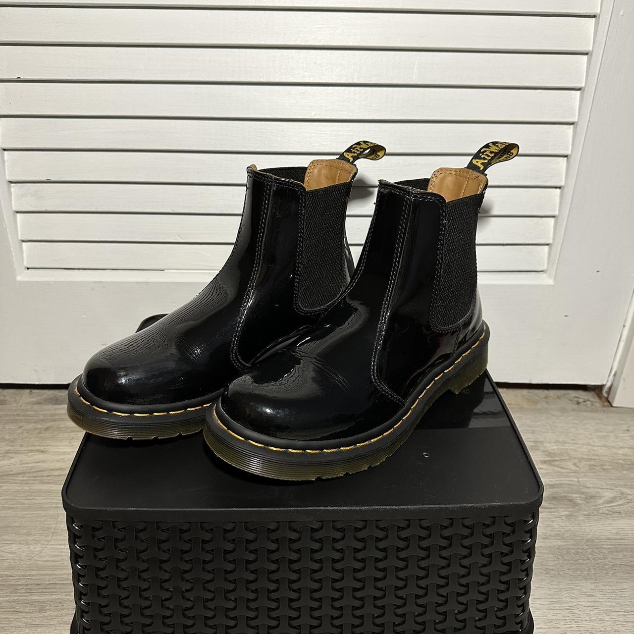 Doc martens on sale patent chelsea boots