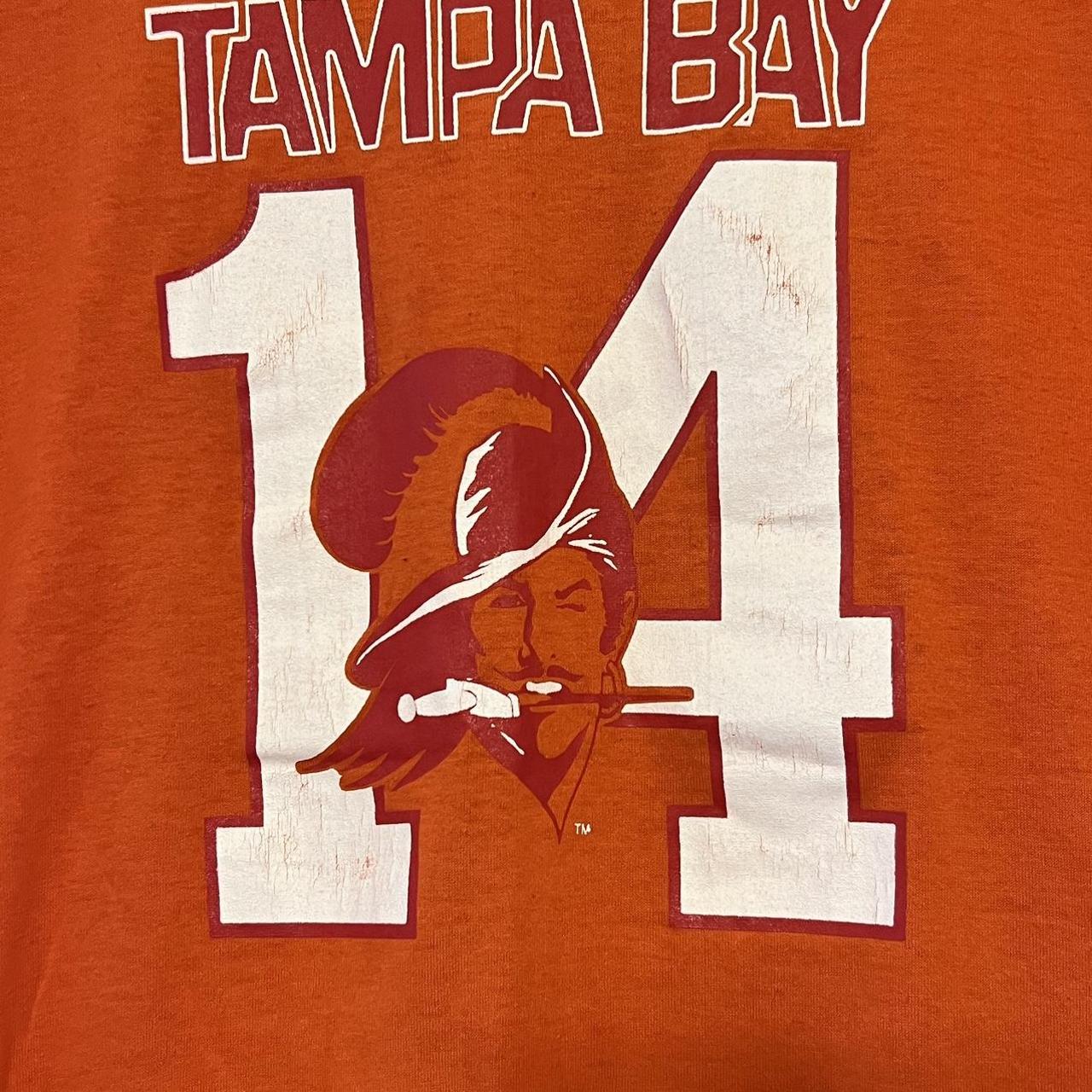 Vintage-Styled Buccaneers Essential T-Shirt for Sale by dalton