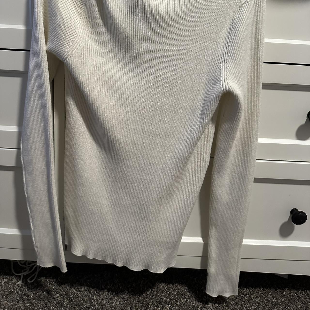 Cute winter white turtle neck Fits like a... - Depop