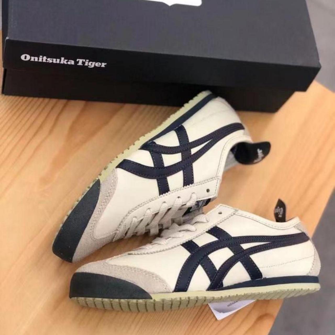 Onitsuka Tiger Women's Sneakers - White/Blue - US 8.5 – Onitsuka Tiger MEXICO 66 women's size US …