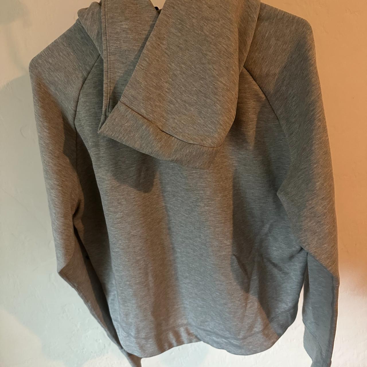 Nike Women's Grey Hoodie | Depop