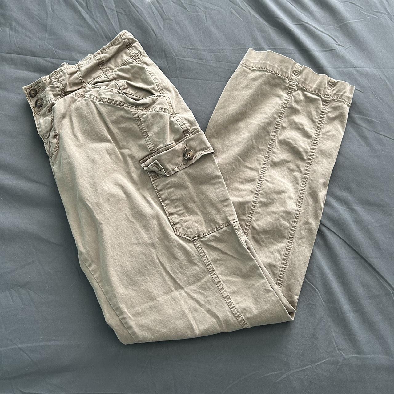 low rise cargo pants🤍 brand - old navy size - 10,... - Depop