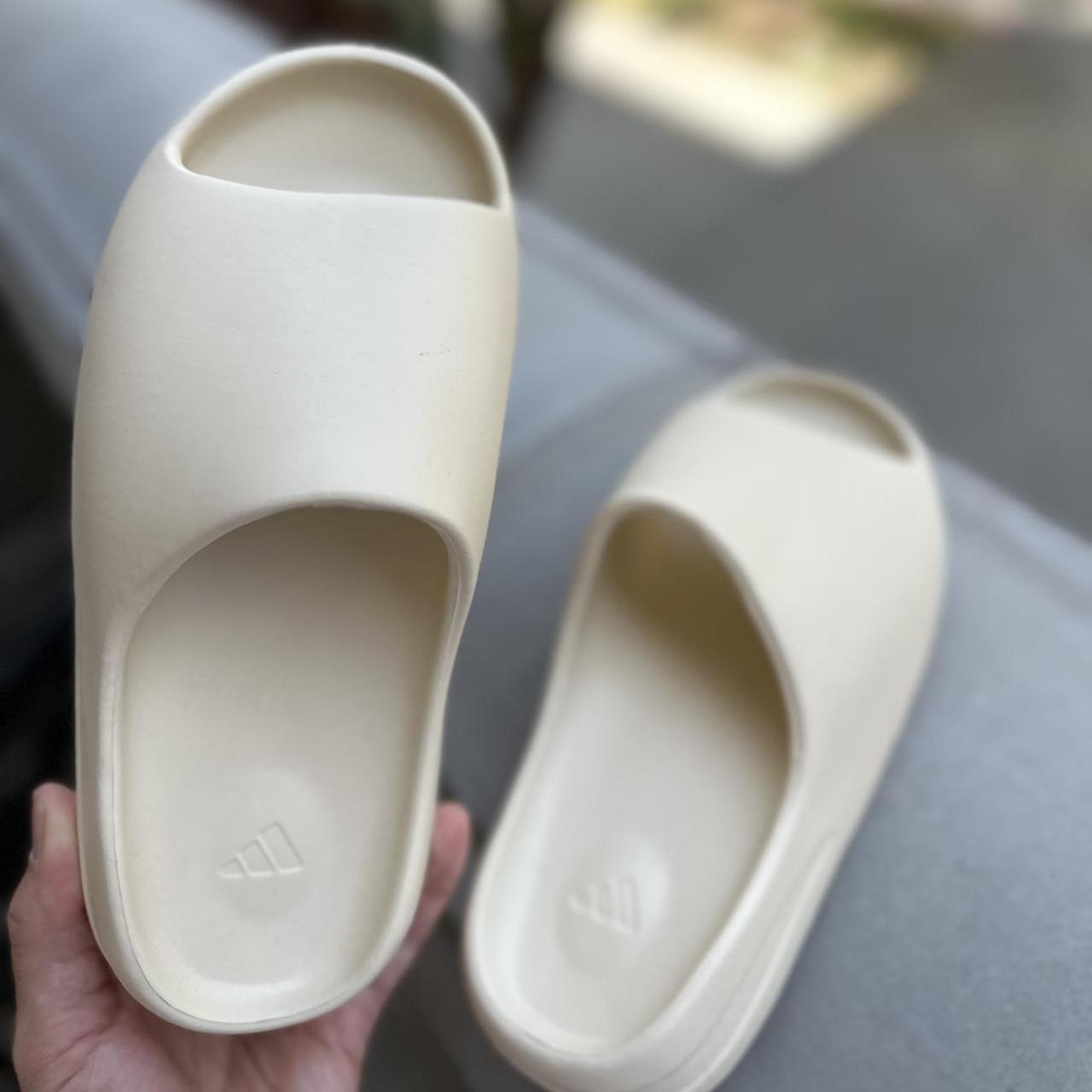 Adidas Yeezy Slides - Depop