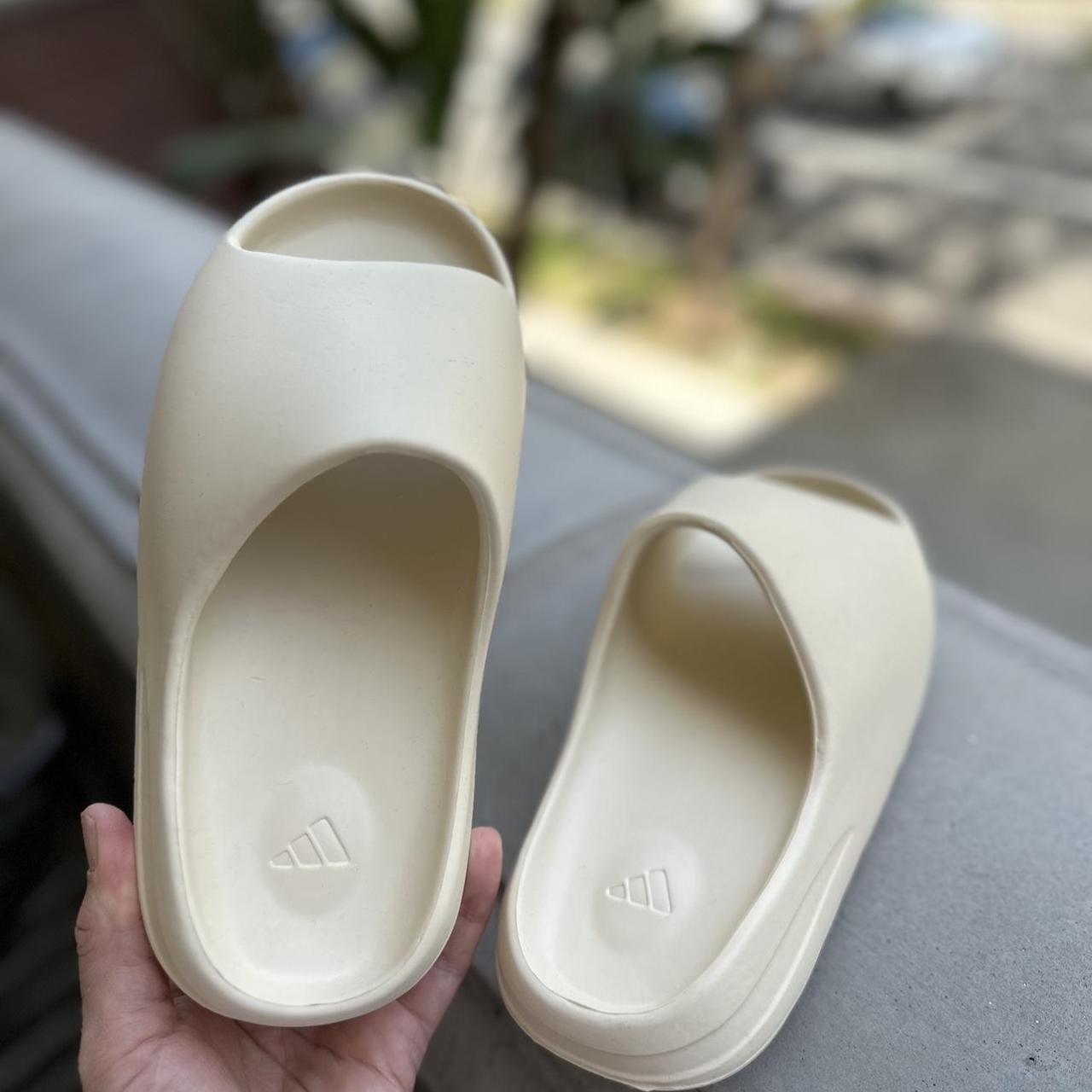 adidas yeezy slide stores