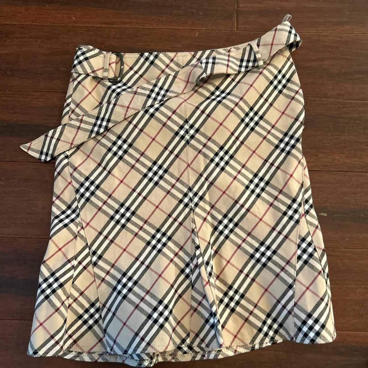 Burberry skirt depop hotsell