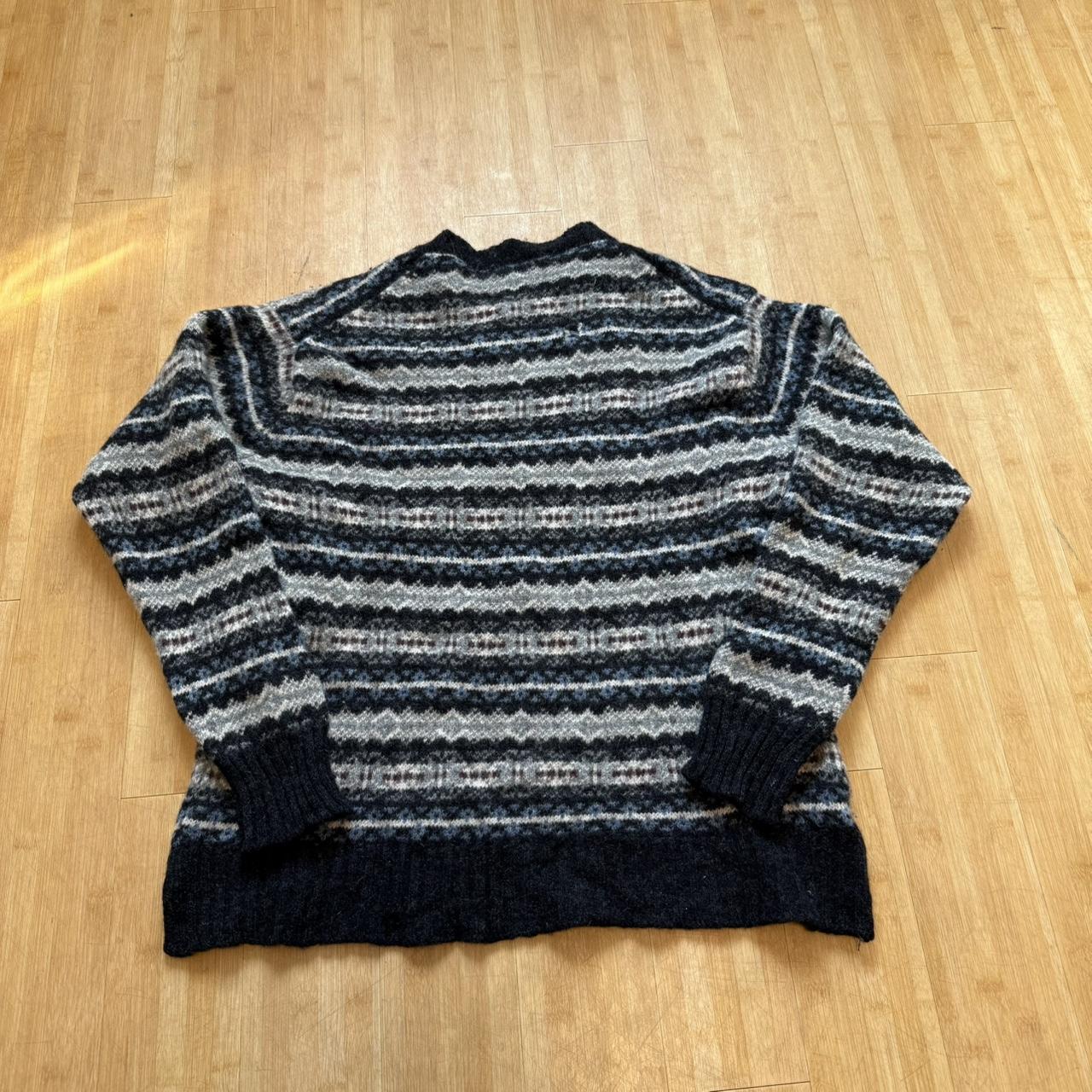 Men's Sweater - Black/Multi - M – Navy and grey s… - image 3