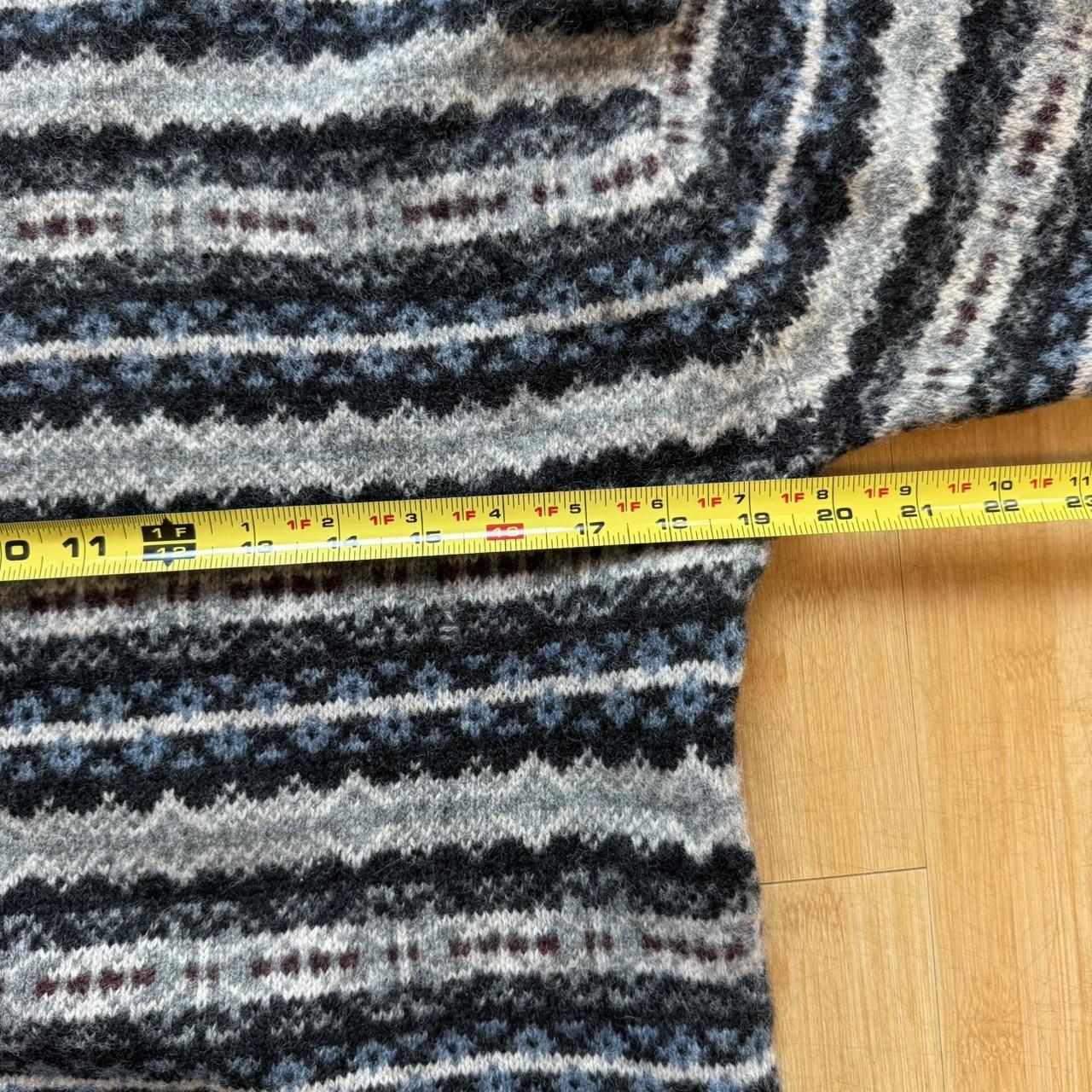 Men's Sweater - Black/Multi - M – Navy and grey s… - image 6