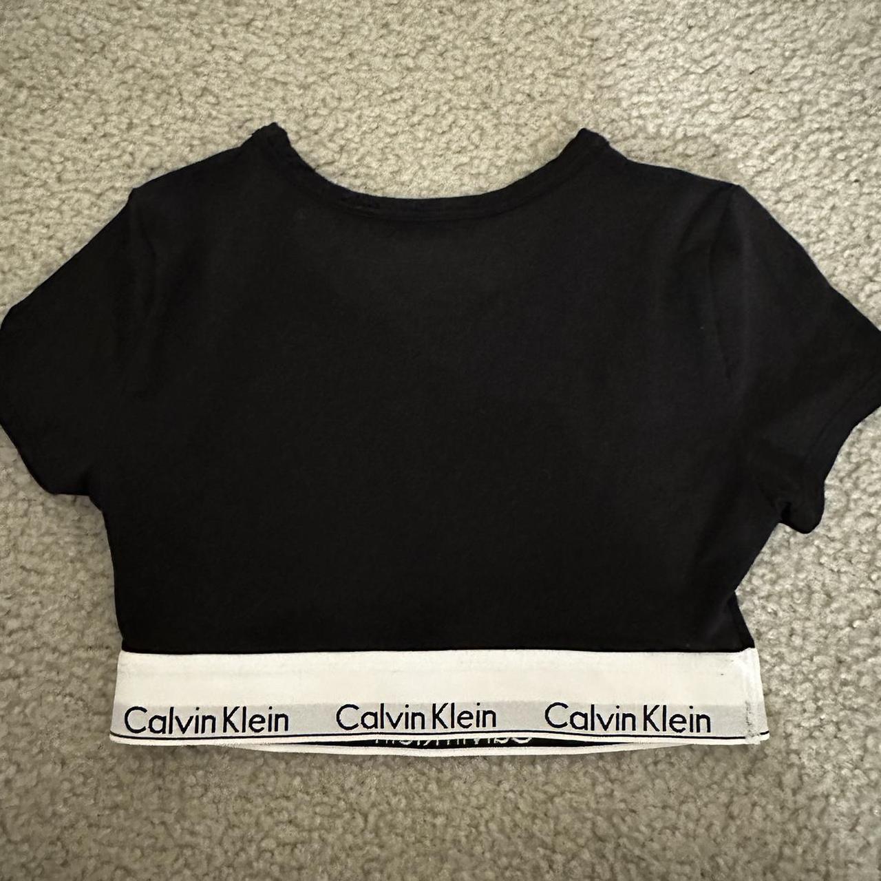 Calvin Klein Women's Black Tshirt Depop