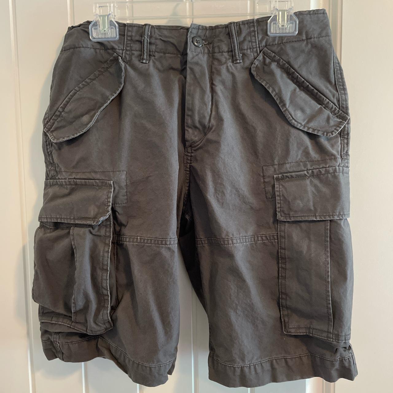 H M LOGG Grey Cargo Shorts Shorts have six pockets