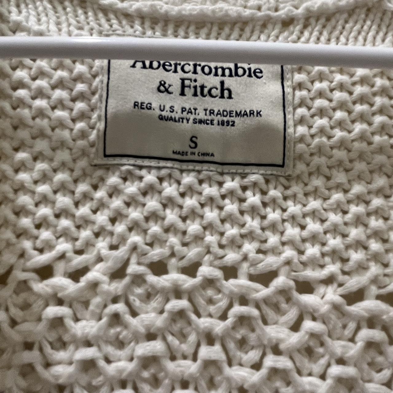 abercrombie cable knit cardigan so cute in great Depop