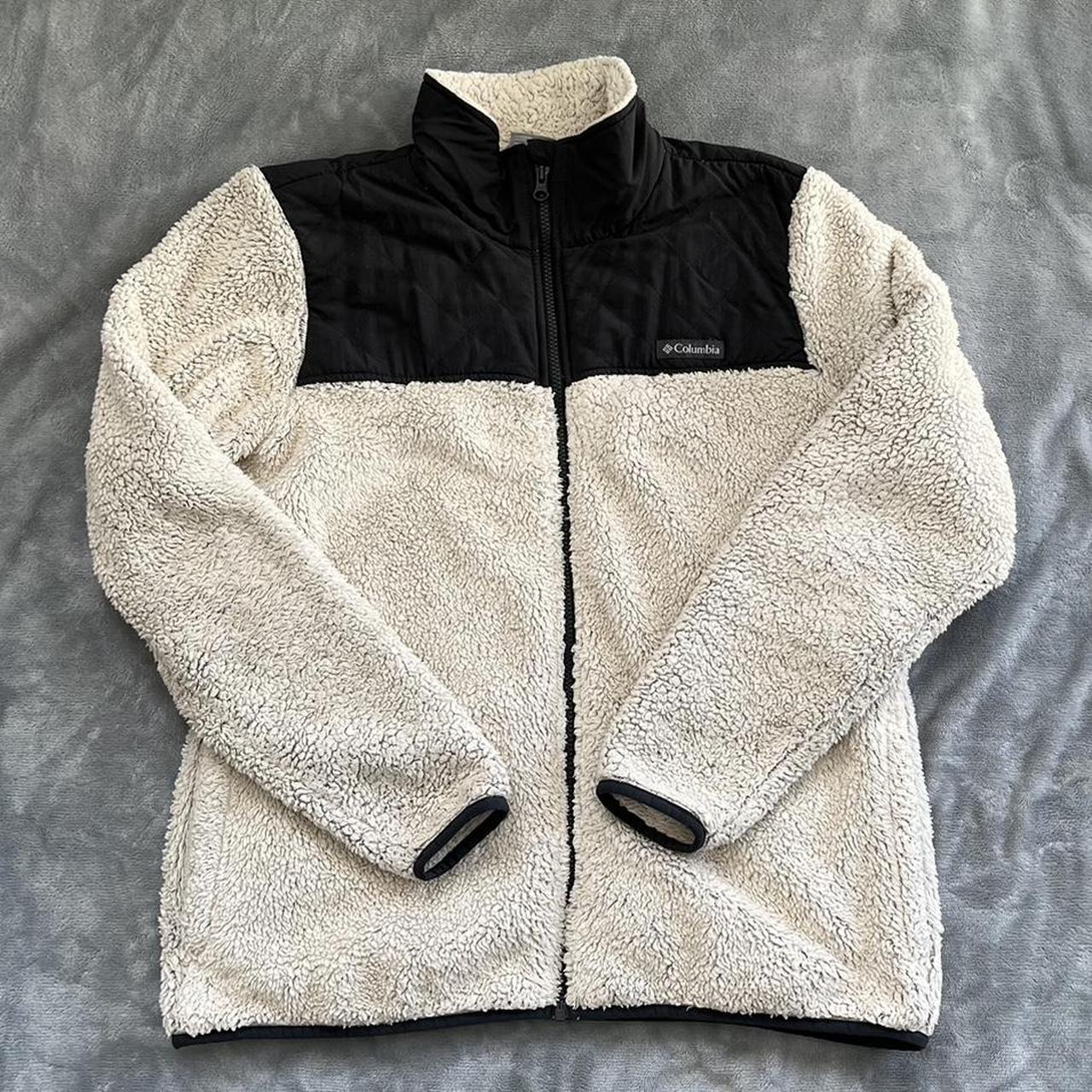 Columbia Sherpa jacket Size small, fits true to - Depop