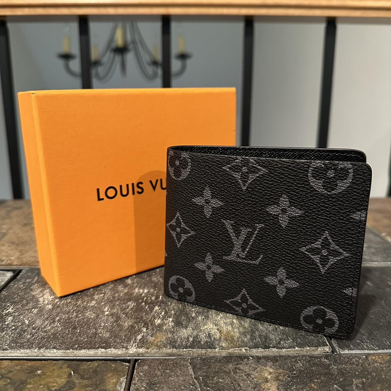 Louis Vuitton Men's Black and Grey Wallet-purses
