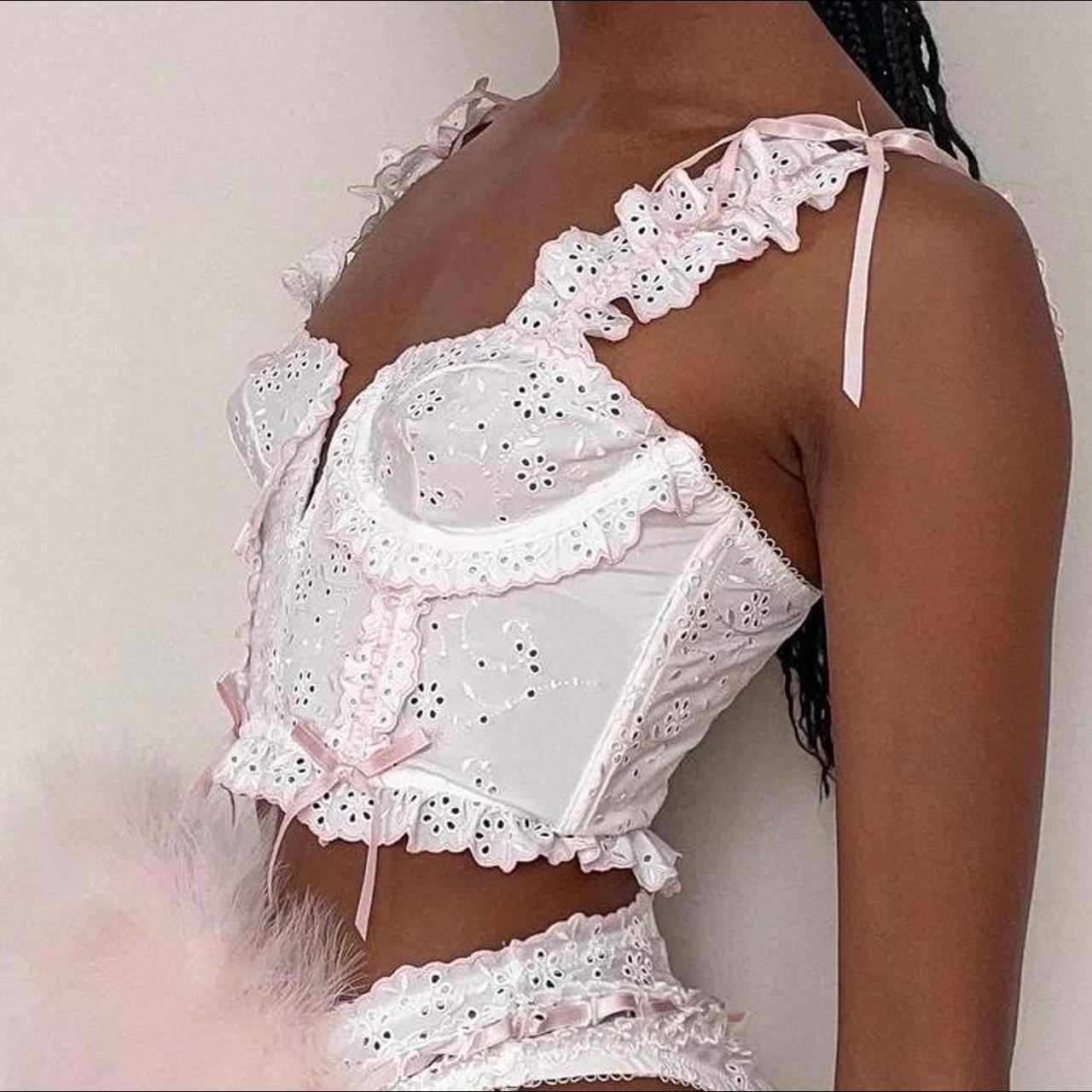 Victoria's Secret corset bustier top Size 32B Lace - Depop