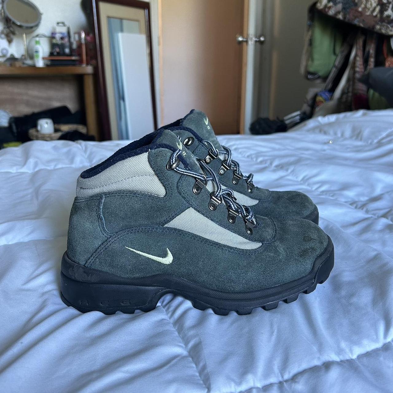 acg nike boots green