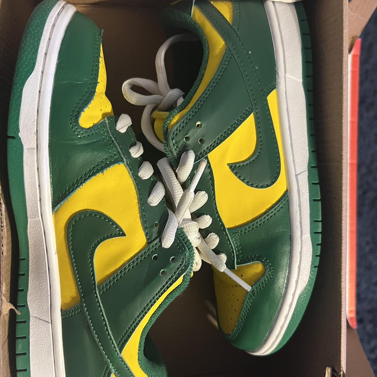 womens yellow nike trainers