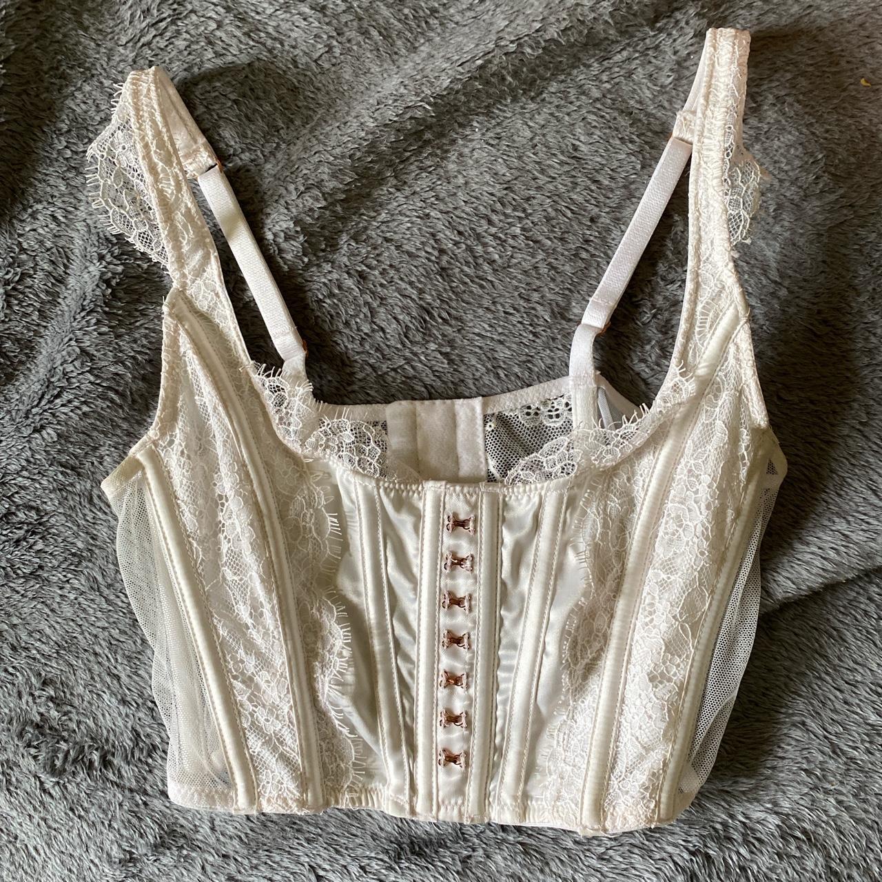 Victoria's Secret Women's White Corset Depop
