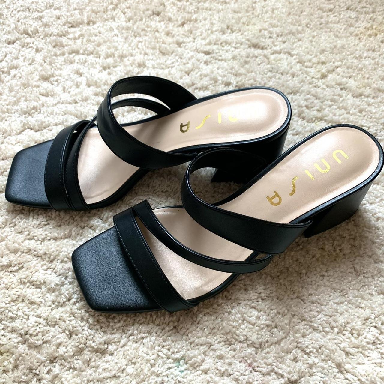 unisa black heels