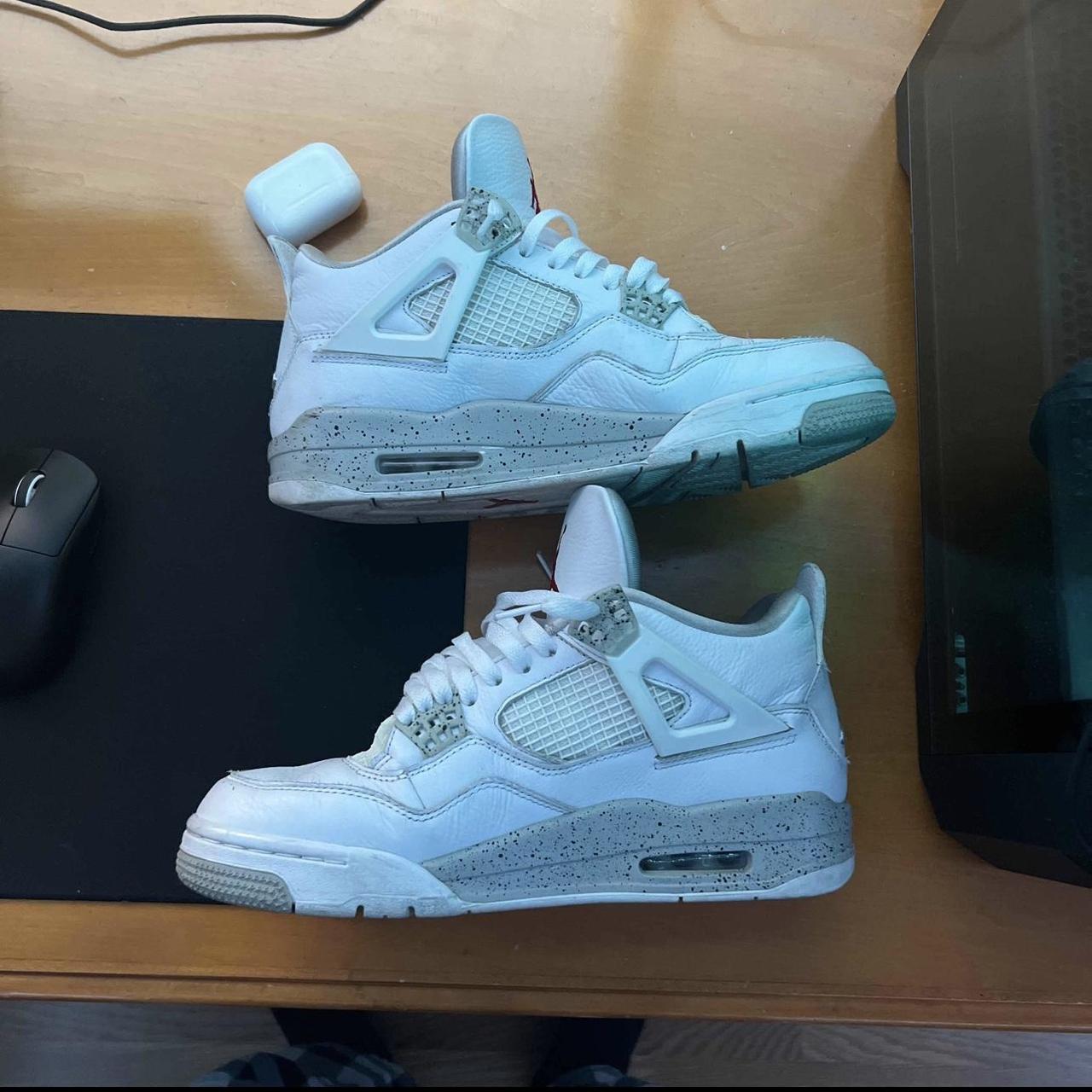 mens grey and white jordans