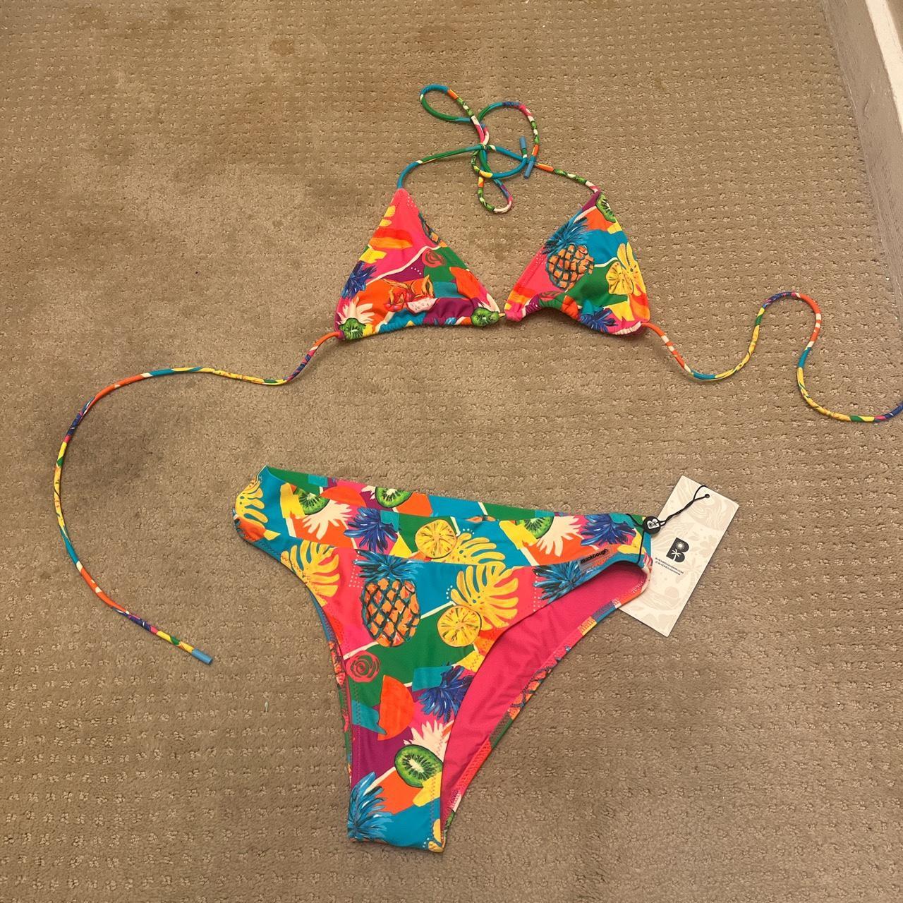 Women's Bikinis-and-tankini-sets | Depop