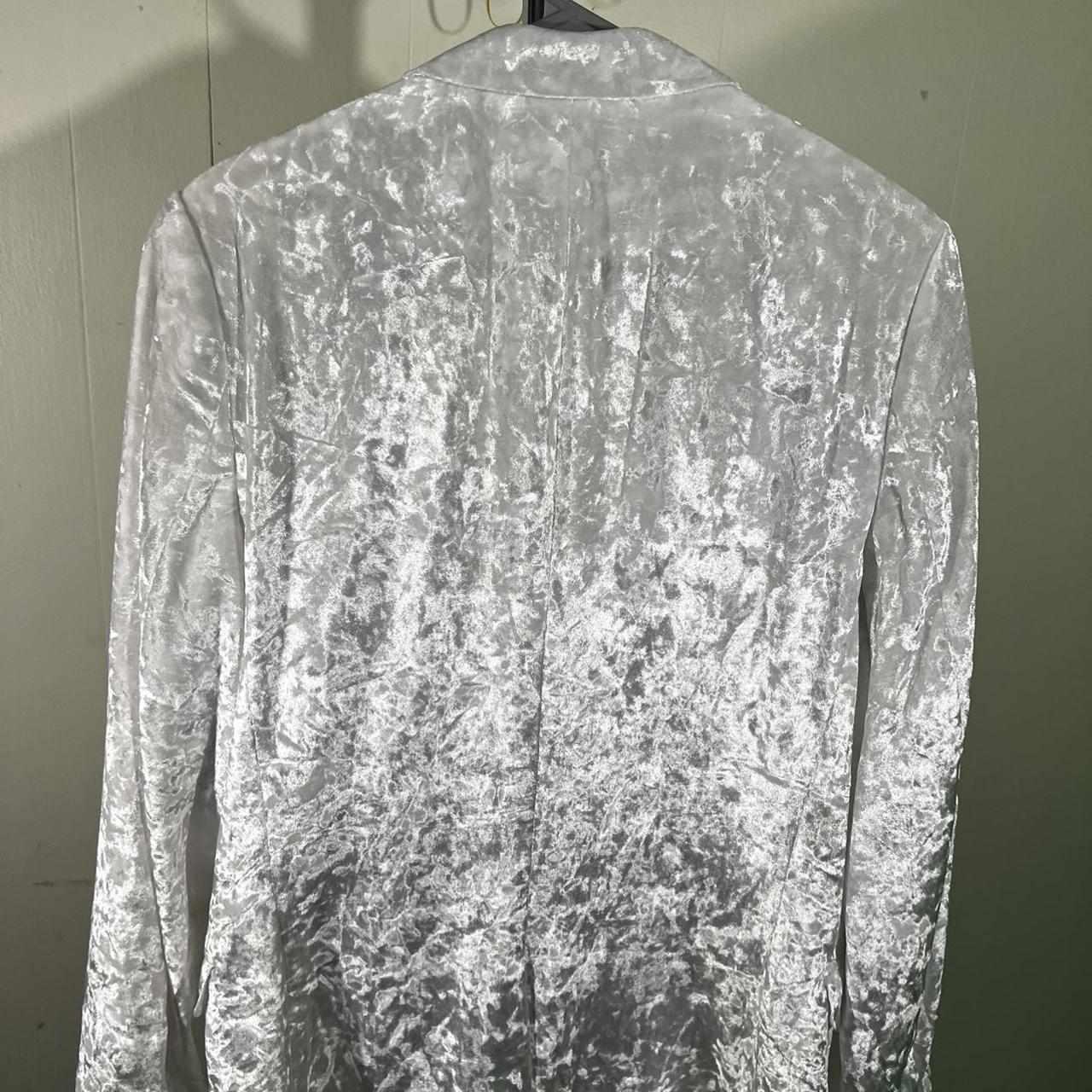 Boohoo Men's White and Grey Suit Depop