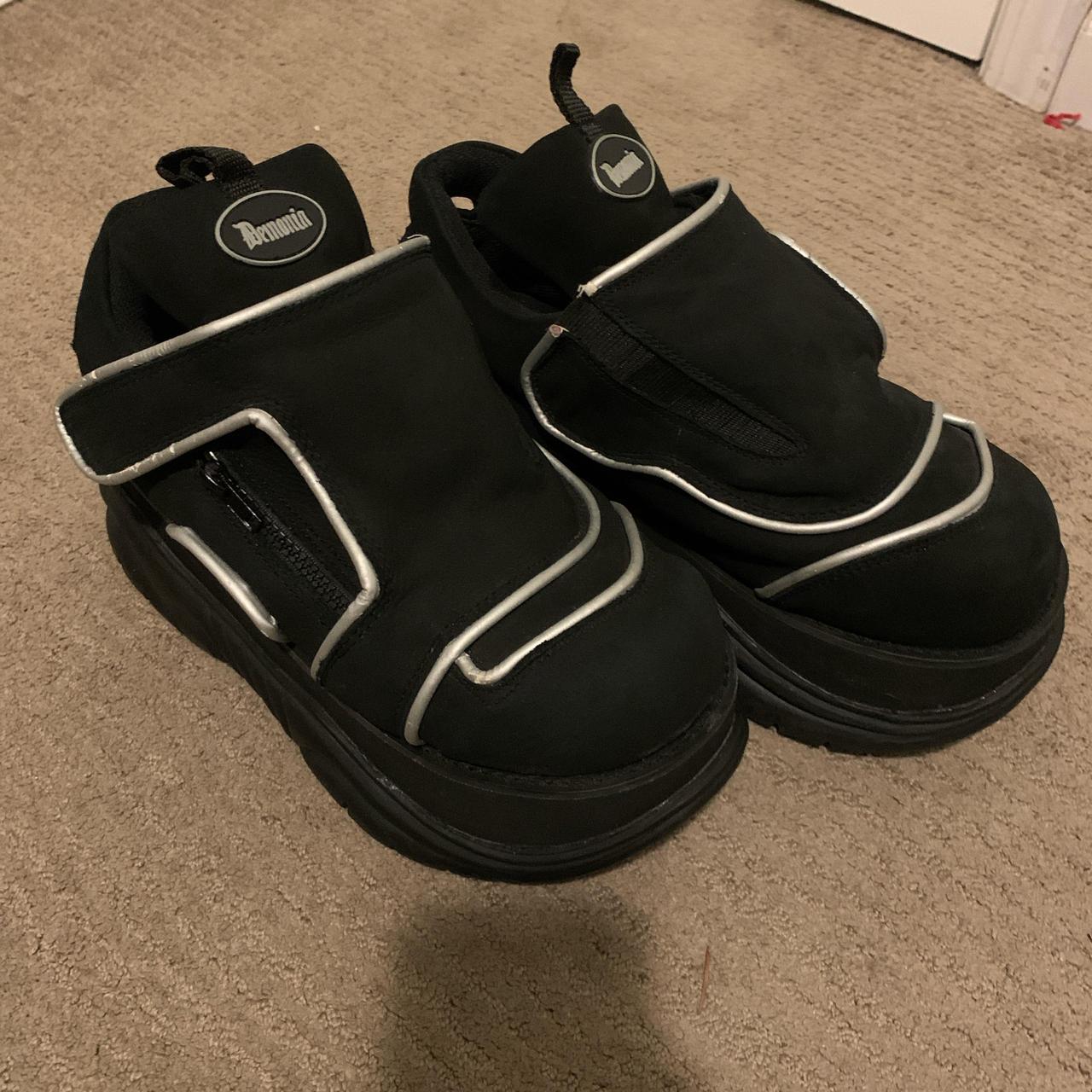 demonia neptune boots