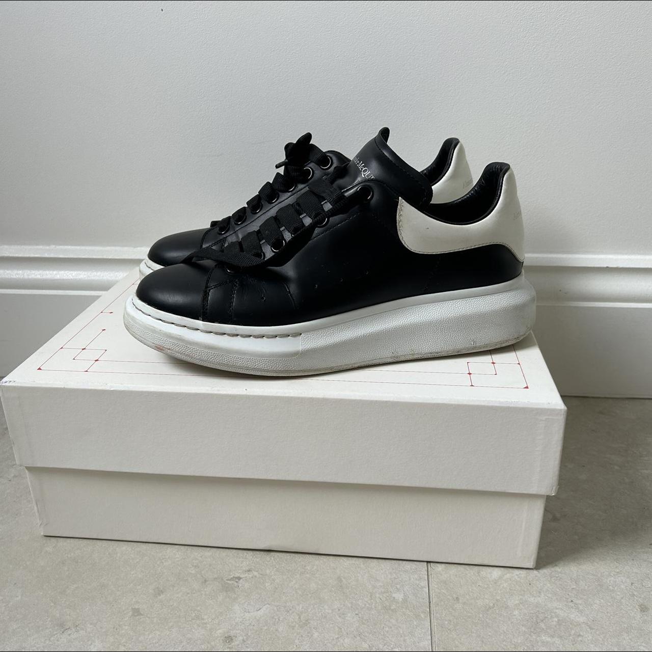 Alexander mcqueen 2024 size 7