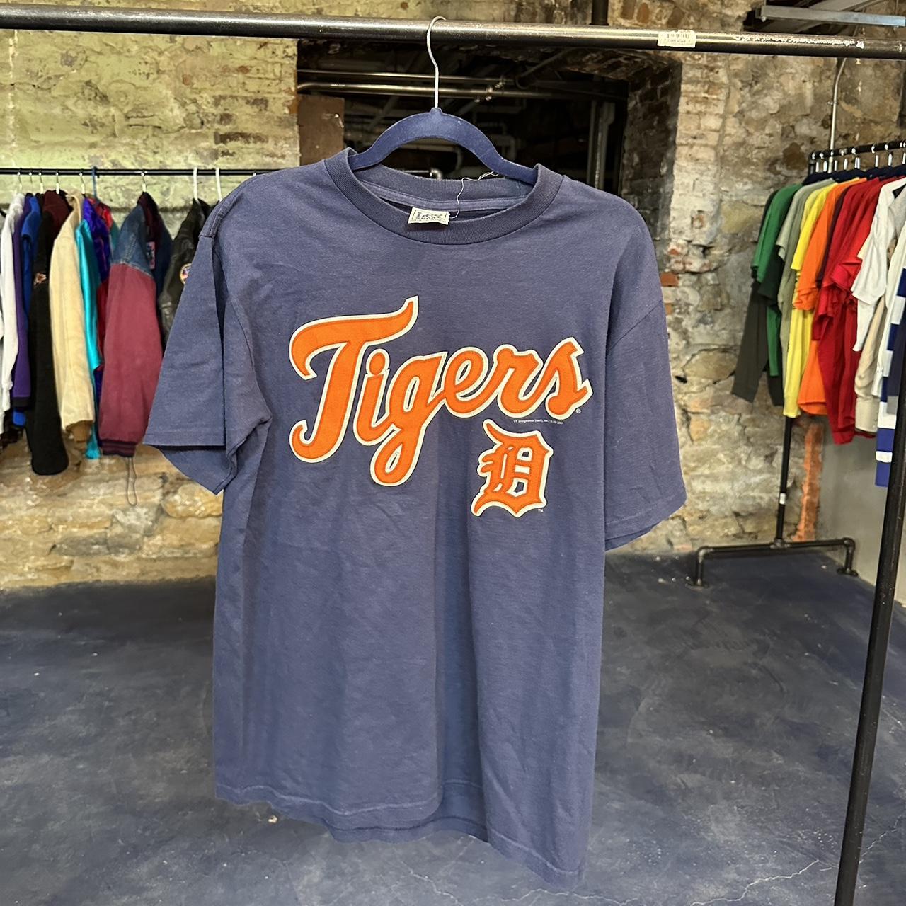 Vintage Tigers Tee Size Medium #tee #shirt #vintage... - Depop