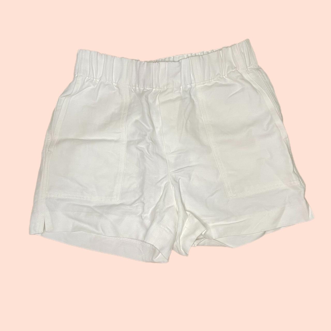 banana republic white linen shorts would be cute as... - Depop