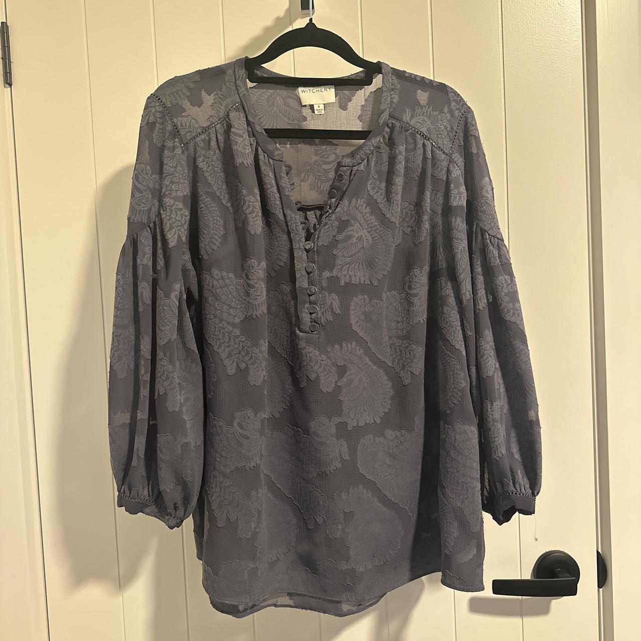 Witchery Blouse With Appliqué Size Au 8 Generous Depop