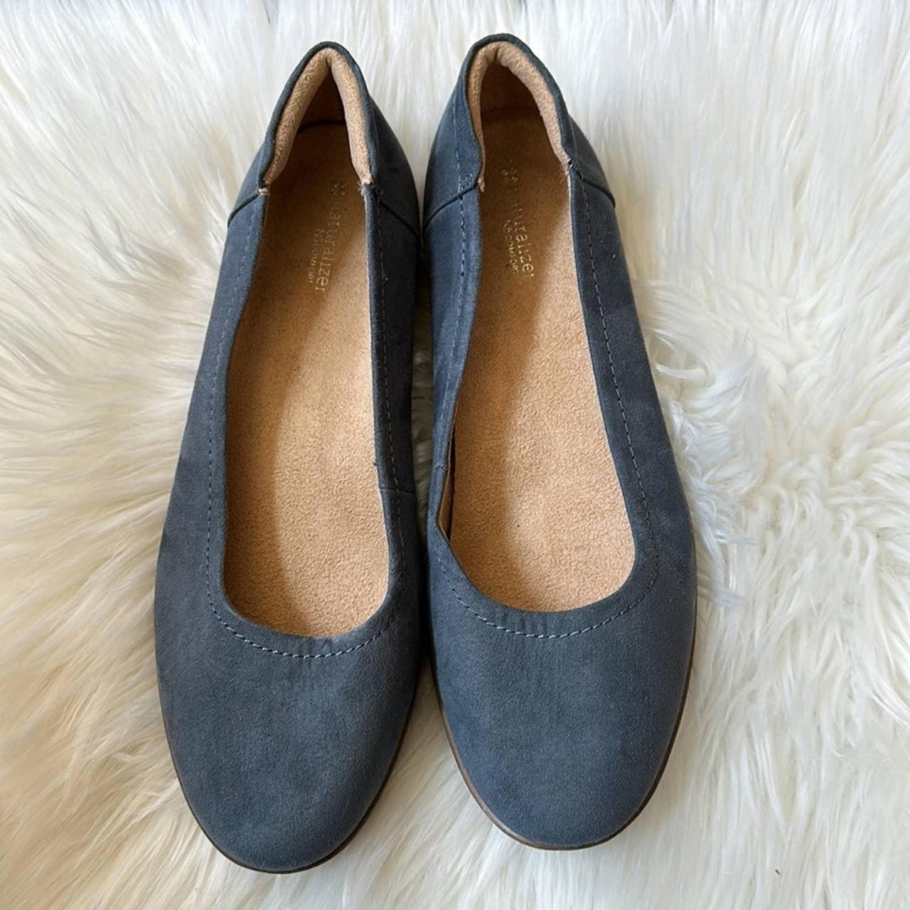 Naturalizer flexy hot sale flats grey