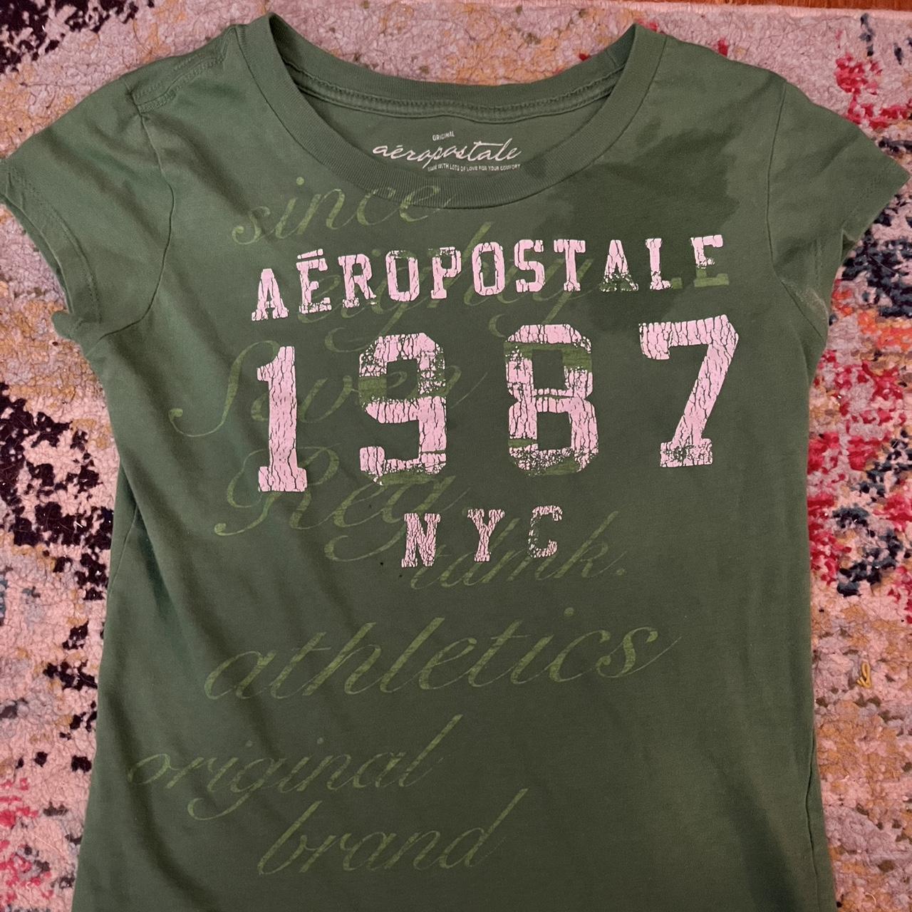 Green tops-y2k - Depop