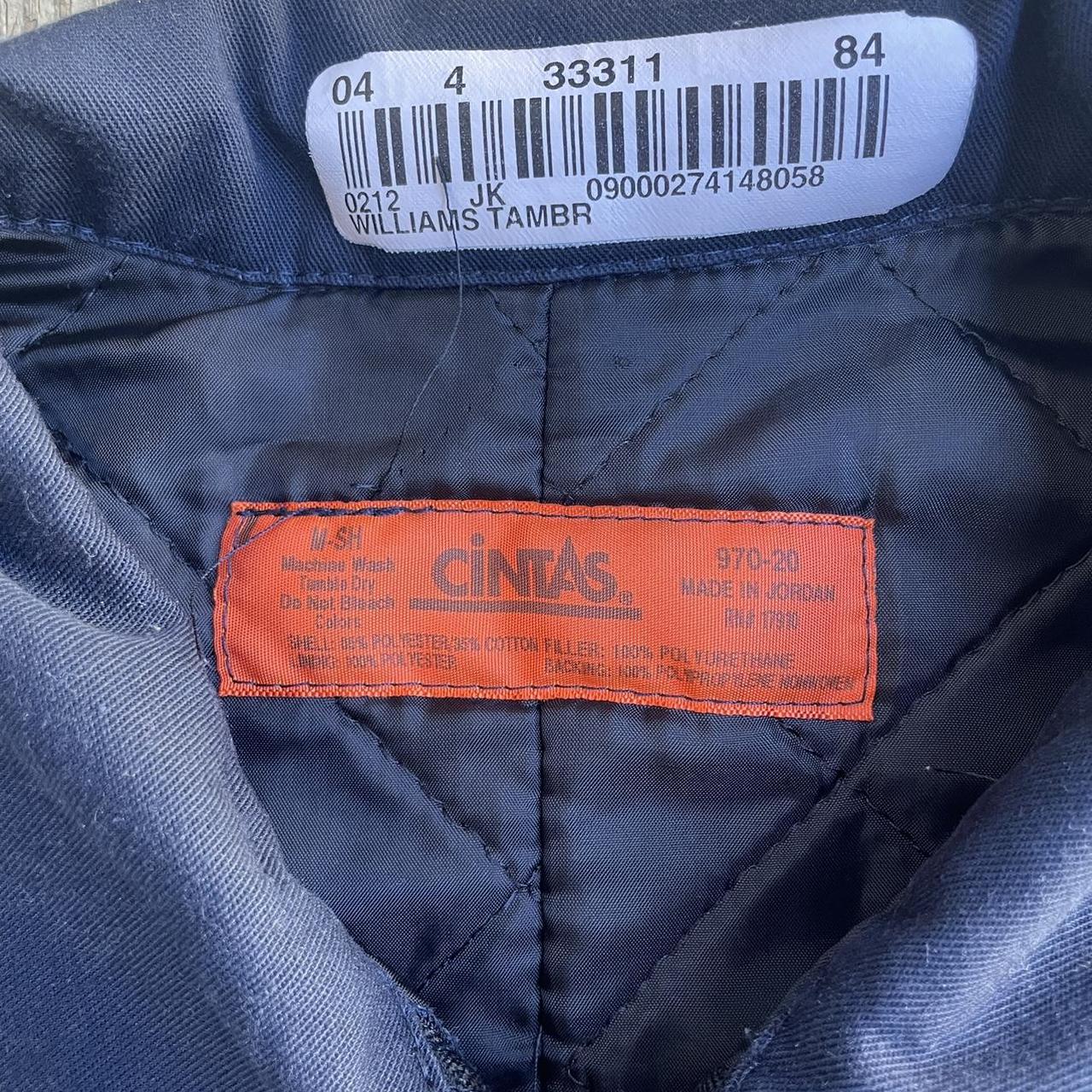 Cintas insulated work jacket No flaws + can fit... - Depop