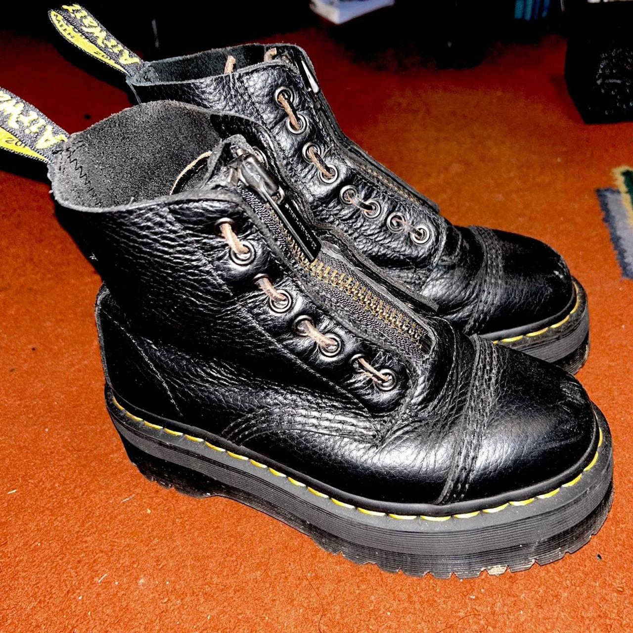 dr martens christina