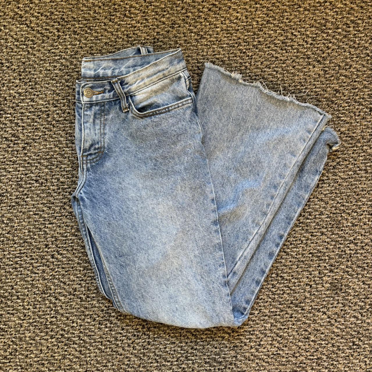 Brandy Melville Quinn Jeans Size S Waist 26... Depop