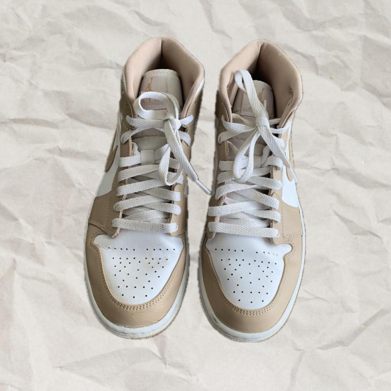 mens jordan 1s mid