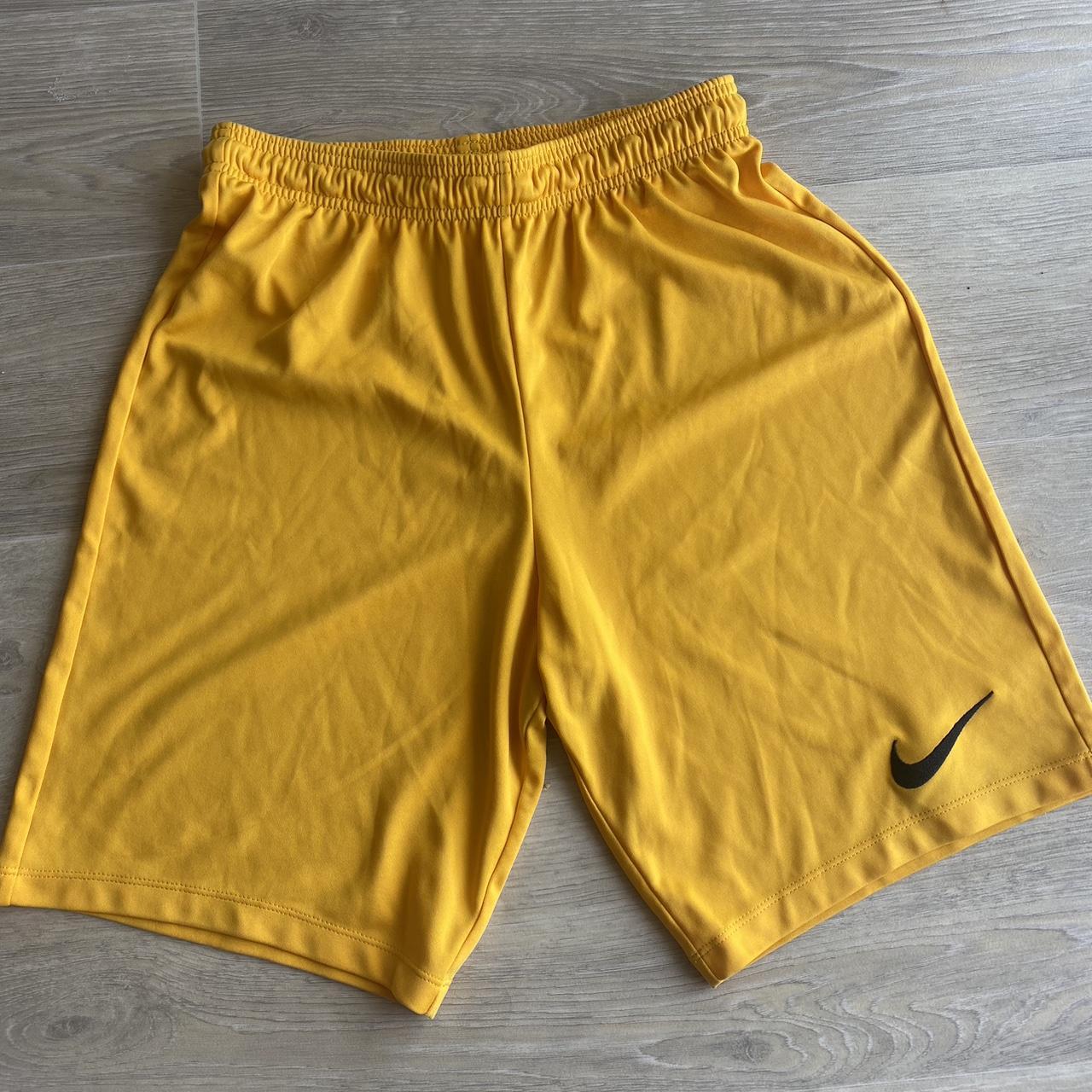 Mustard yellow shop nike shorts