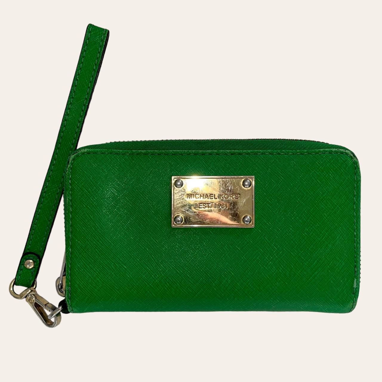 Bright Green Michael Kors Purse 🤍PRICING &... Depop