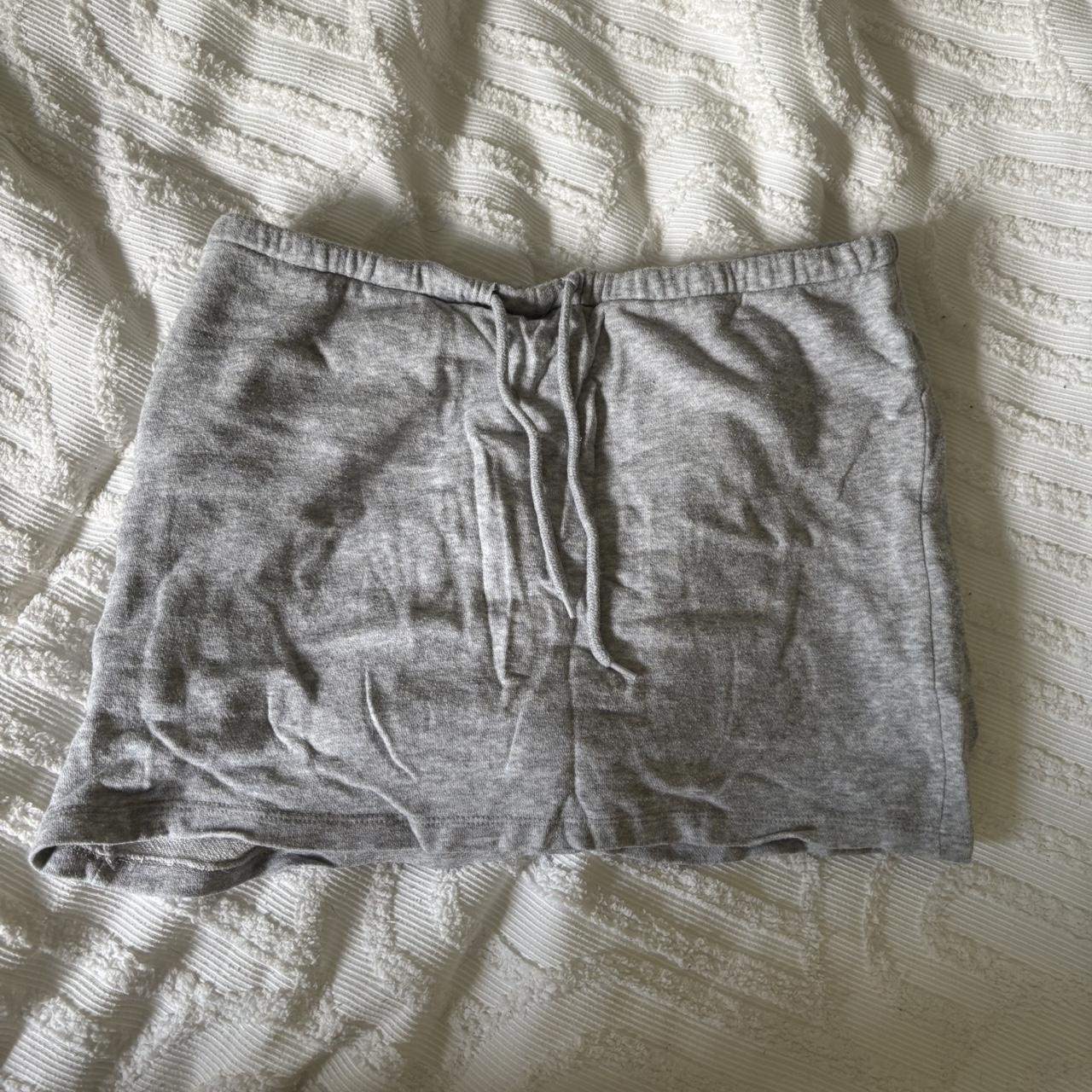 item listed by _isabella_lang_