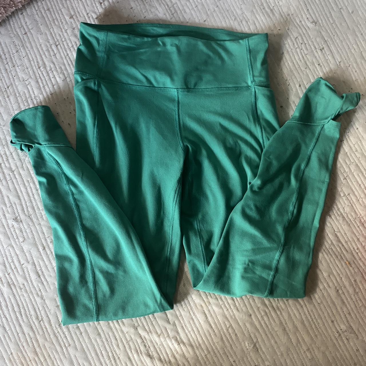 Small green target all in motion leggings with a - Depop