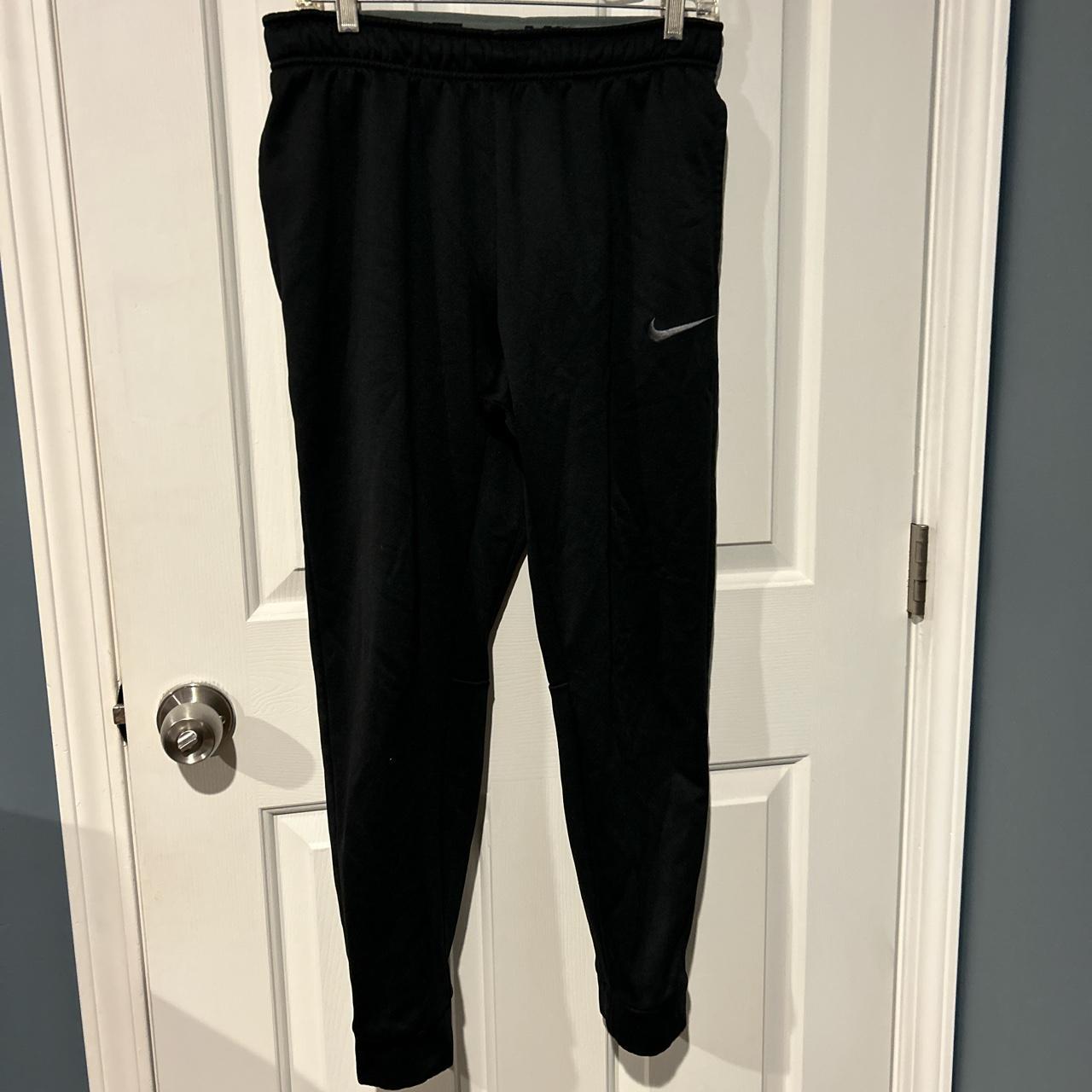 mens nike therma joggers
