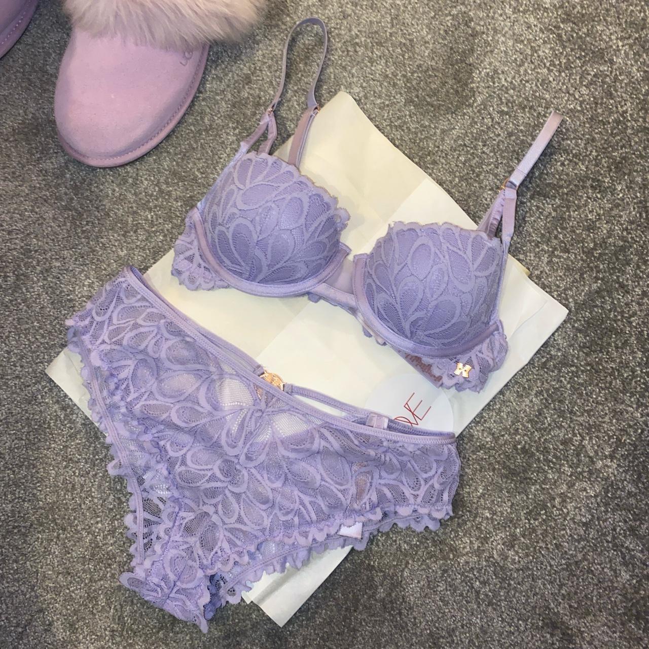 Savage X Fenty Women's Bra | Depop