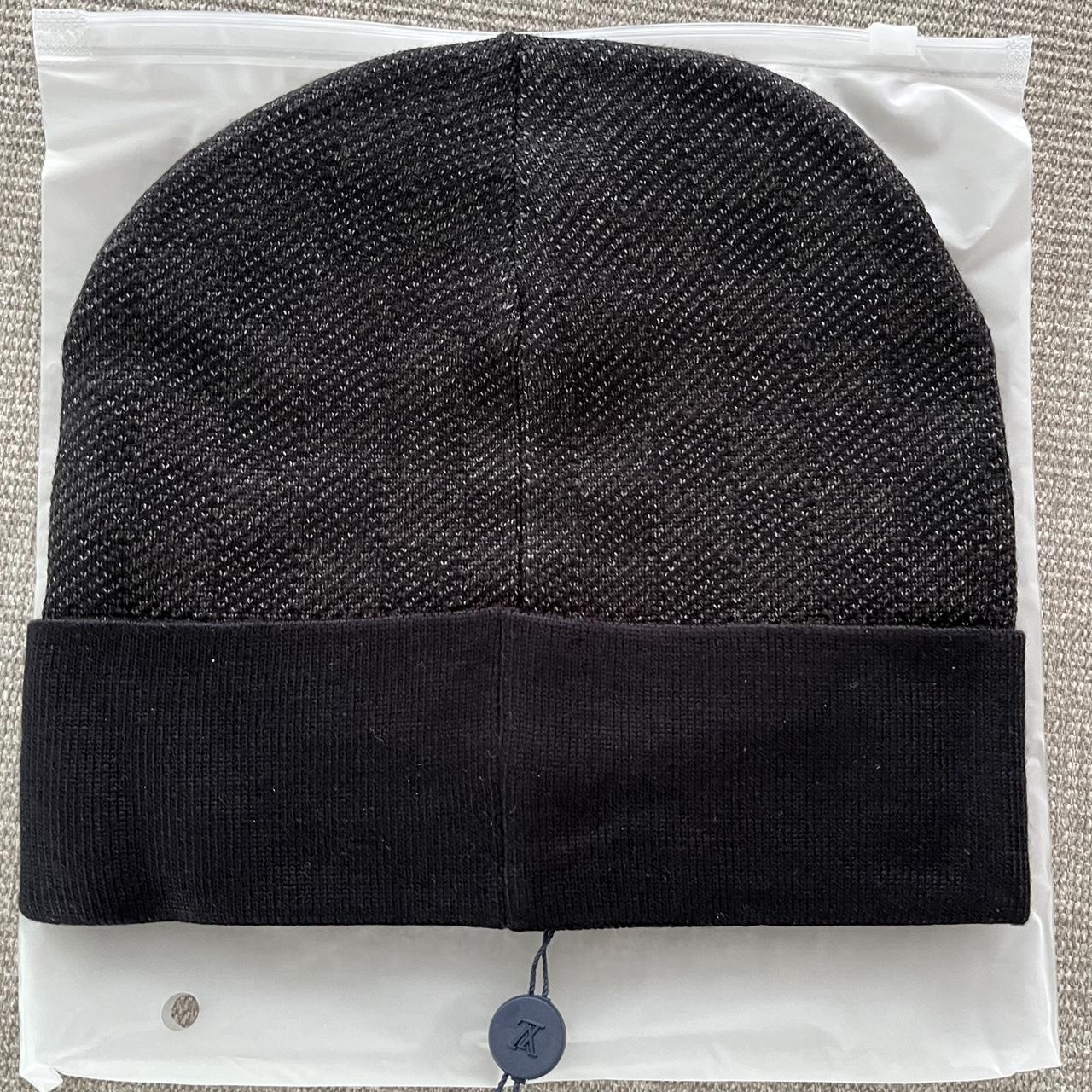 Authentic Louis Vuitton beanie - Depop