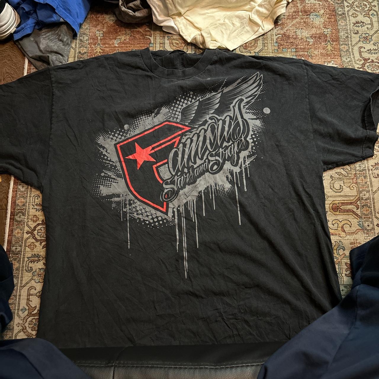 Famous graphic tee - Depop