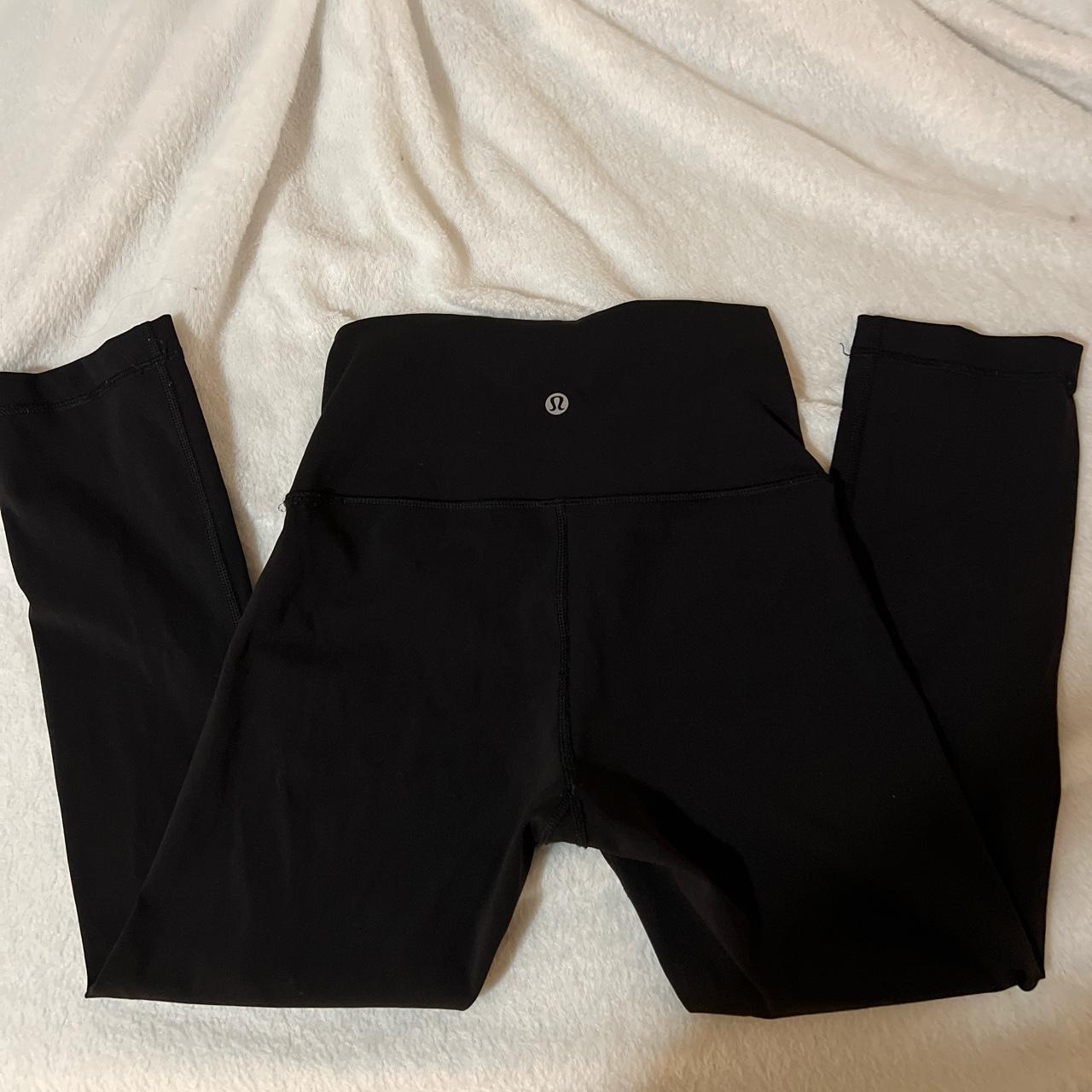 crop 23’ lululemon leggings - Depop