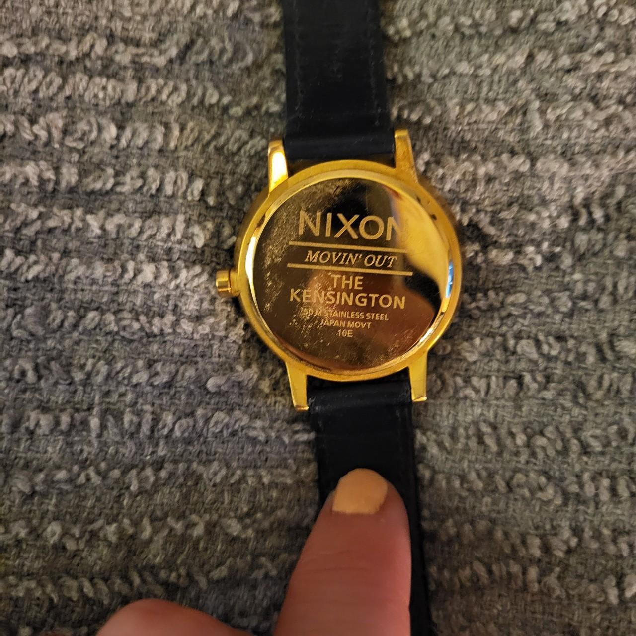 Nixon watch the kensington movin online out