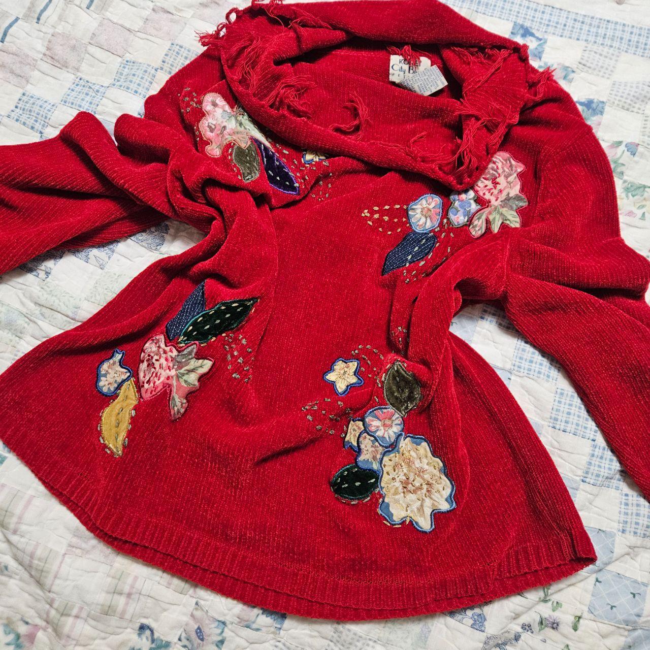 Source Unknown Women's Sweatshirt - Red/Multi - M… - image 3
